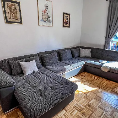 Zara Apartment *