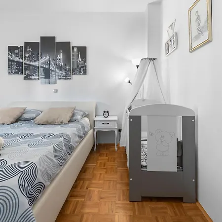 Zara * Biograd Na Moru