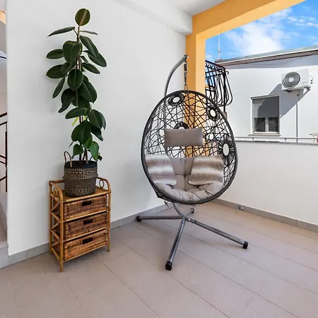 Zara Apartment